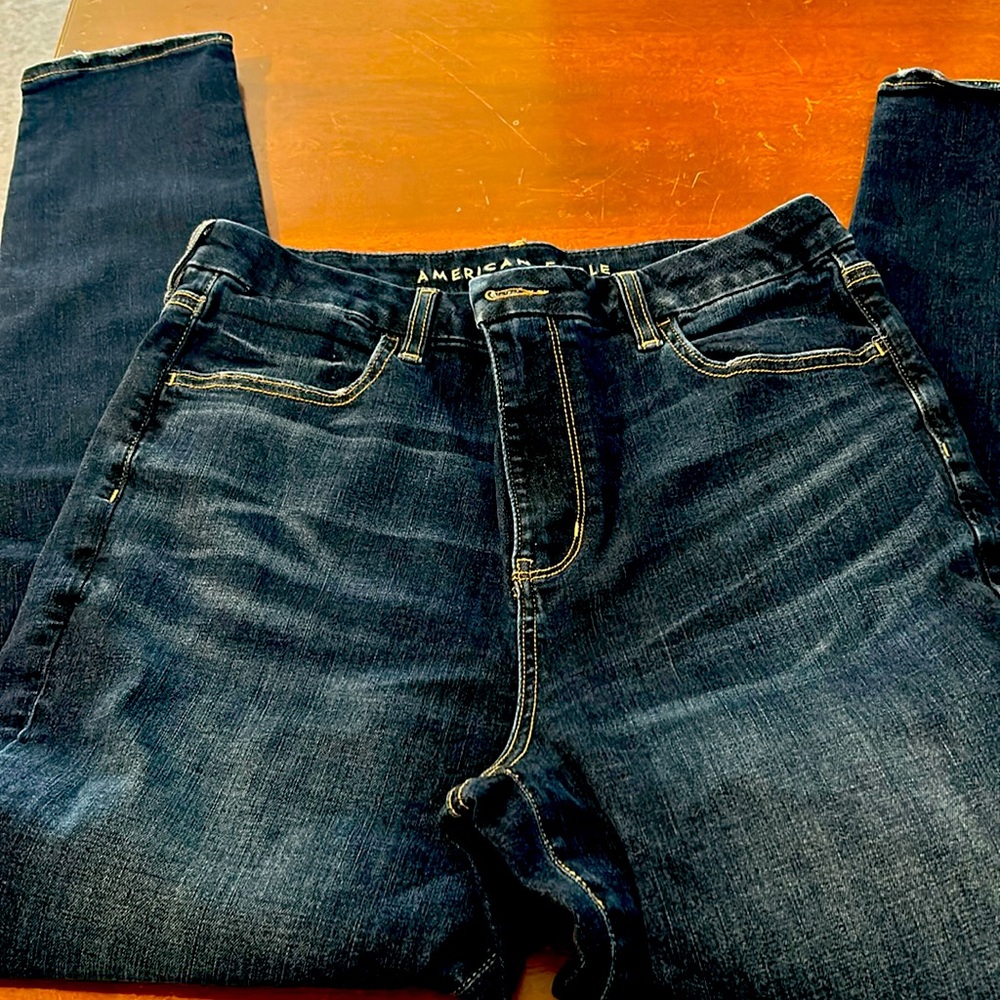 American Eagle High rise skinny jeans. Size 16 long
